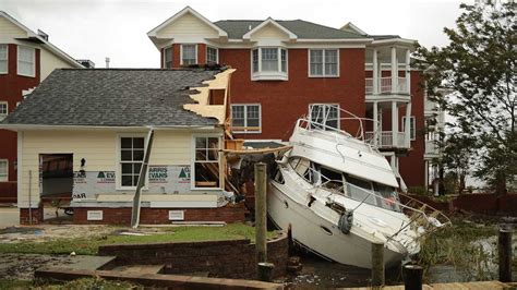 Photos Hurricane Florence Leaves Damage Destruction As It Moves