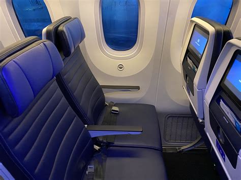 Boeing 787 9 Dreamliner United Economy Review Tutorial Pics Hot Sex