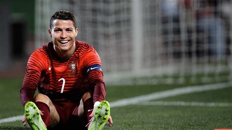 Smiley Cristiano Ronaldo Cr7 Is Sitting In Blur White Net Background