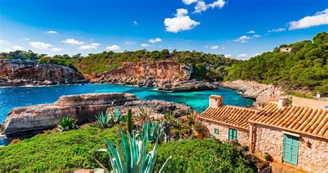 Dann rufen sie uns an. Mallorca Urlaub - Top 10 Atemberaubende Strände auf der ...
