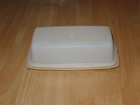 Se produkter som liknar Tupperware RETRO stort fat me på Tradera