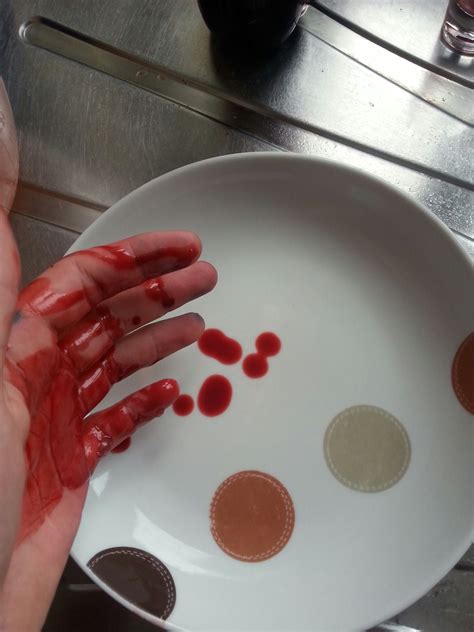 Make Fake Edible Halloween Blood. : 5 Steps (with Pictures) - Instructables