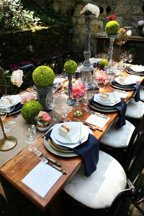 Magazine kinfolk festa party summer solstice solstice 2017 partys decoration table outdoor entertaining outdoor dinner parties dream wedding. 26 Gorgeous Tablescapes To Inspire Your End-Of-Summer ...