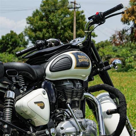 Royal enfield classic 350 engine. Royal Enfield Classic 350 Engine and stock Exhaust sound