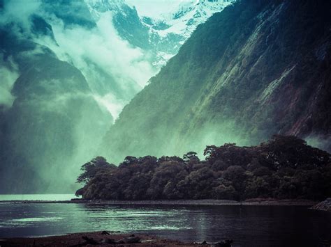Amazing Mountain Lake New Zealand Landscape Wallpaper Preview