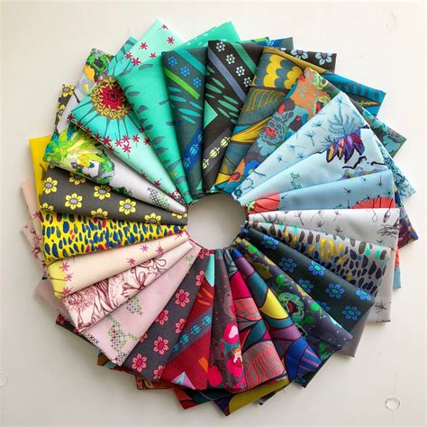 Fat Quarter Bundle Of All 24 Quilting Cottons Of Mod Corsage By Anna