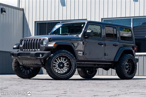 Lifted 2019 Jeep Wrangler With 22×12 Fuel Stroke Wheels And 25 Inch