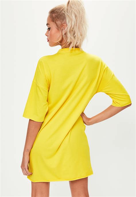 Lyst Missguided Yellow Lace Up T Shirt Dress In Yellow