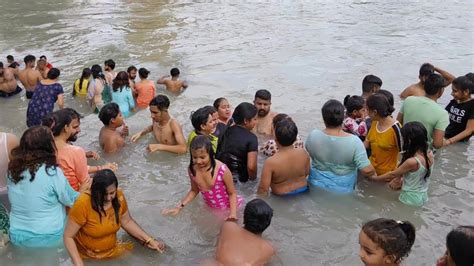 Ganga Snan Ganga Bath Open Bath Holy Bath Har Ki Pauri Haridwar