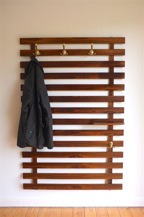 15.5 h x 19.75w x 7d materials: antikmodern: the shop: mid-century coat rack | Diy coat rack