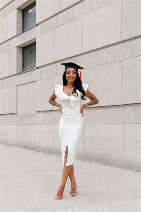 11 Great Graduation Outfits Insights This Summer You Should Copy Graduation Outfit Graduation