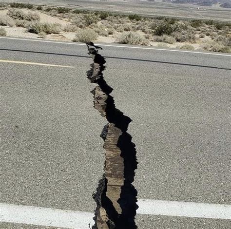 Near inglewood, a city in southwest los angeles county. 7.1 Magnitude Earthquake Strikes Los Angeles - Canyon News