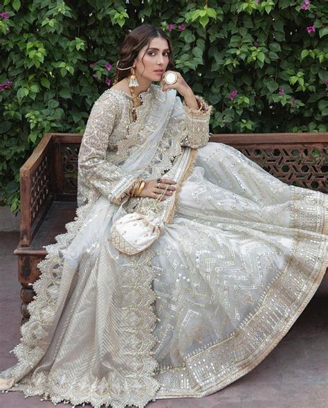 50 Pakistani Bridal Lehenga That Will Blow Your Mind