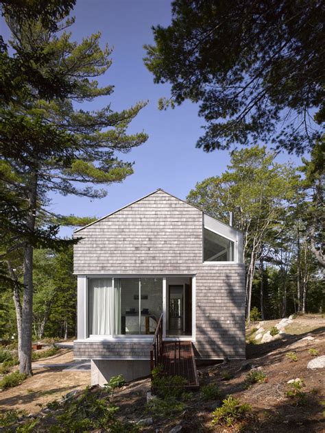 Mirror Point Cottage By Mackay Lyons Sweetapple Architects Cedar