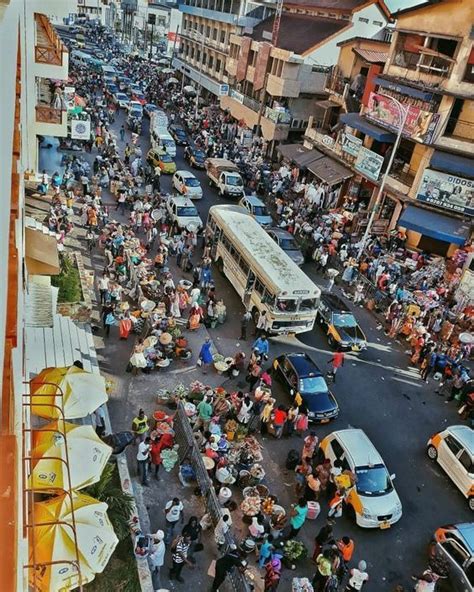 A Complete Guide To Makola Market In 2020 Tourist Accra Marketing