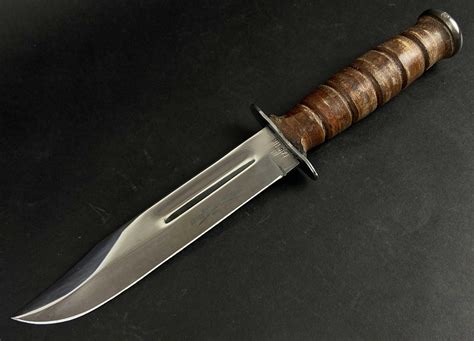 Lot Vintage Us Camillus Fixed Blade Fighting Knife