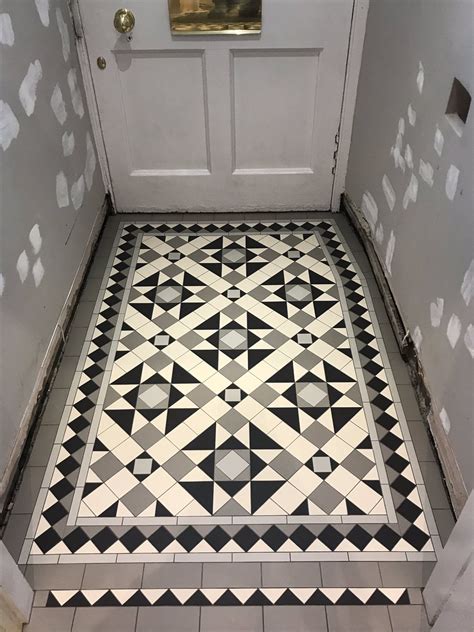 Victorian hall floor tile designs. Mosaic style Victorian floor tiles.. chose from preset ...