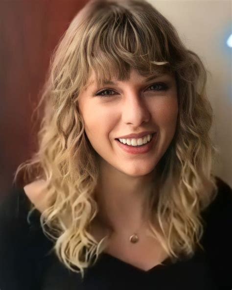 Taylor Swift Hairstyles With Bangs Curly