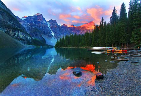 Blazing Valley Of Ten Peaks Lake Moraine Banff Canada Flickr