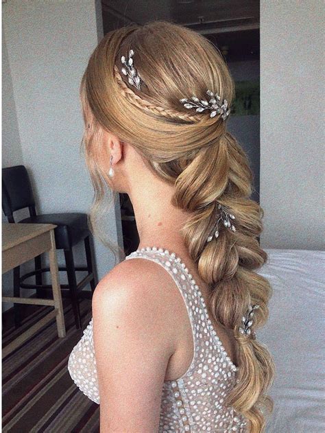 Top More Than 83 French Plait Wedding Hairstyles Super Hot Ineteachers