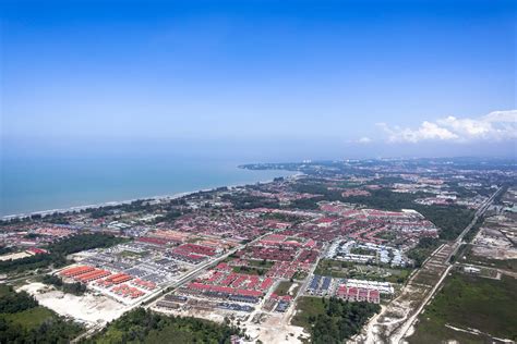 Also known as merdeka day (freedom day), this is malaysia's national day. The difference between Malaysia Day and Merdeka Day - ExpatGo