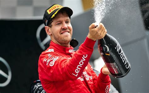 It was not only his first time with the british team, but also the first time ever that aston martin stood on an f1 podium. Sebastian Vettel ya es piloto Aston Martin - Santa Fe 24 Horas