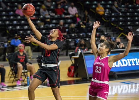 Uh Womens Basketball Outlasts Wichita State For Sixth Straight Win