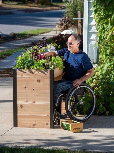 This One Of A Kind Ada Compliant Elevated Raised Bed Has A Shallow