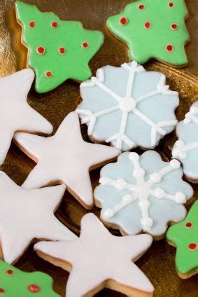 Alton brown's sugar cookies are hands down the best sugar cookie recipe! Christmas Cookie Conundrum! | Family SpiceFamily Spice | Christmas cookies, Christmas cookies ...