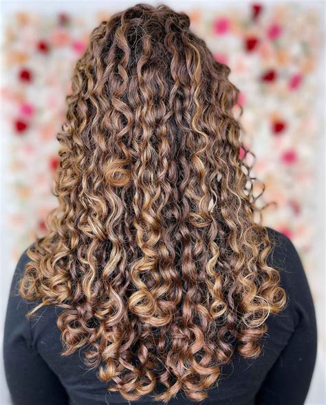 Share Ring Curls Hairstyles Latest In Eteachers