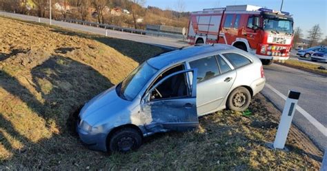 Im Bezirk Weiz Sechsjährige Bei Unfall Mit Drei Autos Verletzt Kroneat