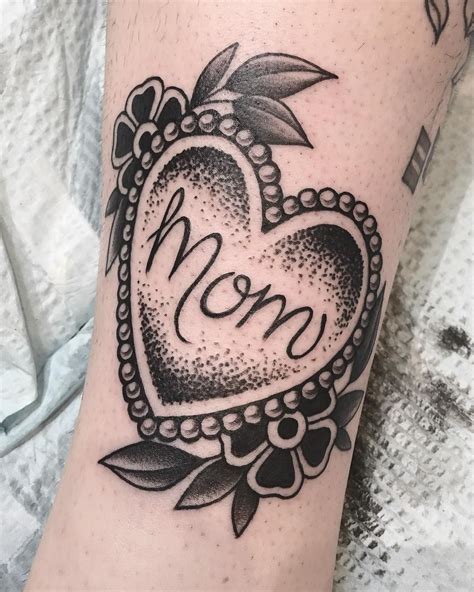 Traditional Mom Heart Tattoos Best Tattoo Ideas
