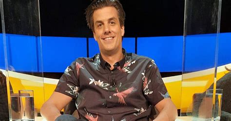 Andries tunru, rob kemps en emma wortelboer in de finale van de nederlandse versie van 'de tvrob kemps (35), bij ons vooral bekend als zanger bij de snollebollekes, heeft vrijdagavond de. Rob Kemps : Ochtendgymnastiek voor je brein ...