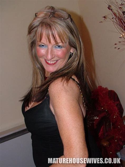 Beautiful Mature Housewives Unconcealed Galleries Maturewomenpics
