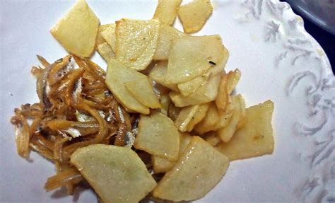 2 kentang seperti apa yang bisa dijadikan menu untuk mengurangi berat. SurayaMSyed: Nasi Goreng Kentang