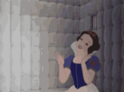 Snow White And The Seven Dwarfs Disney GIF Snow White And The Seven Dwarfs Snow White Disney