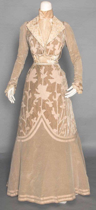 Velvet And Wool Afternoon Gown C 1902 Nov 12 2014 Augusta Auctions