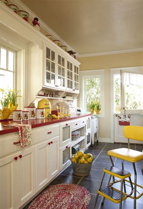 21 Style Red Vintage Kitchen Accessories Pictures Desain Interior
