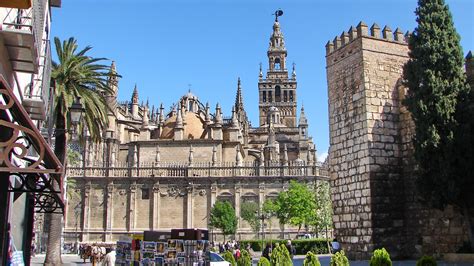Die besten einkaufsmöglichkeiten und restaurants von sevilla erreichen sie bequem zu fuß. Sevilla Altstadt: Beschreibung, Sehenswürdigkeiten und ...