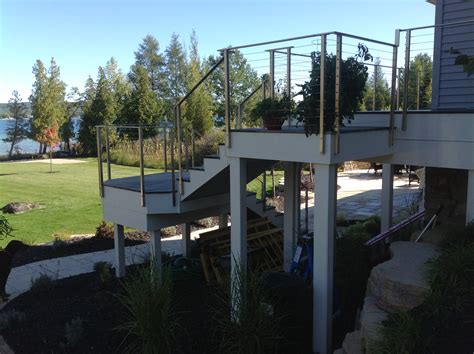 Clearview® Cable Deck Railing With Flat Top Rail