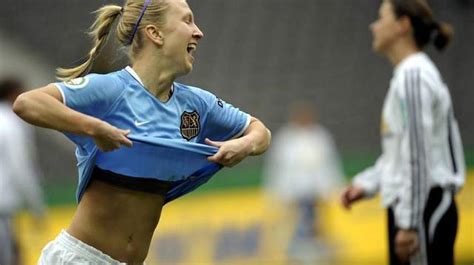 Frauen Fußball Kein Nackt Verbot Für Dfb Spielerinnen