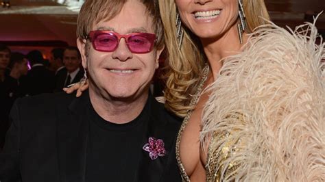 Elton Johns Oscar Party Stars In Feier Laune Fotos Stars24