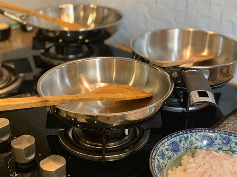 While these facts might seem like disadvantages, they're actually the reasons why many cooks prefer to use stainless steel fry pans. The Best Stainless Steel Frying Pan For Everyday Use ...
