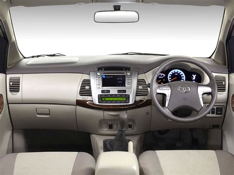 Sementara harga dua varian lain diumumkan di semester 2 tahun 2021. TOYOTA Innova - 2011, 2012, 2013 - autoevolution