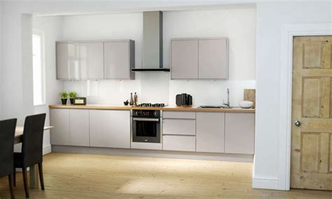 Handleless Cashmere Gloss Kitchen Image 1 In 2021 Cashmere Gloss