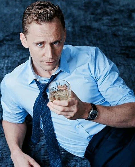 Best Of Tom On Twitter Actors Tom Hiddleston Cute Celebrities