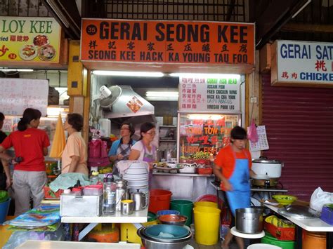 There is one bakuteh in pj (petaling jaya) that needs no introduction, the pj old town bakuteh or heng kee bakuteh. Michelle Noms: Seong Kee Yong Tow Foo @ PJ Old Town Market ...