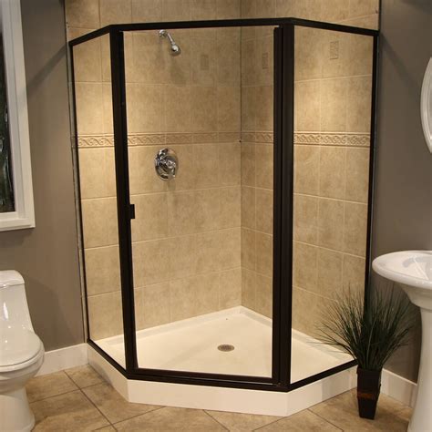 Thin Glass Pattern Shower Enclosures - Clear, shower enclosure example | Pioneer Glass