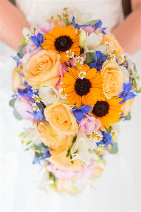 10 Of The Most Beautiful Bridal Bouquets
