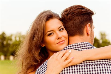 What Does It Mean When A Guy Asks For A Hug Body Language Central